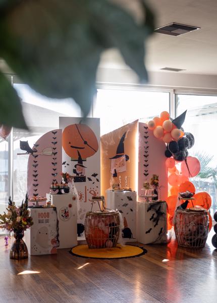 Ultra chic Halloween party