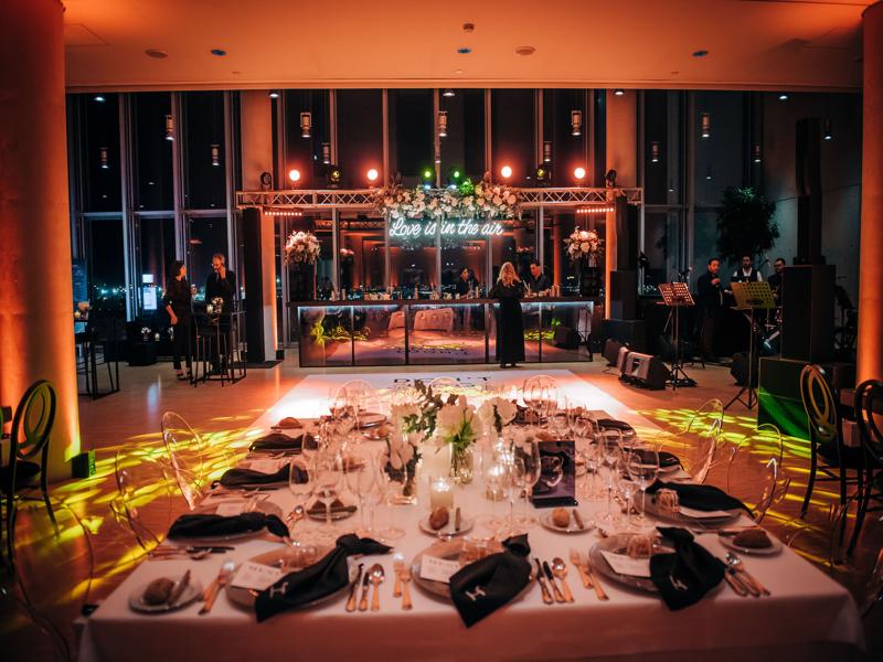 A modern wedding in black and white · Γάμος στο Ίδρυμα Σταύρος Νιάρχος 2