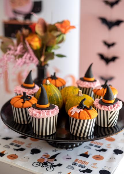 Ultra chic Halloween party 2